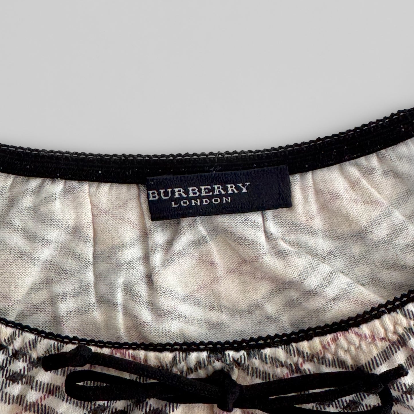 Burberry Bow Top - Medium