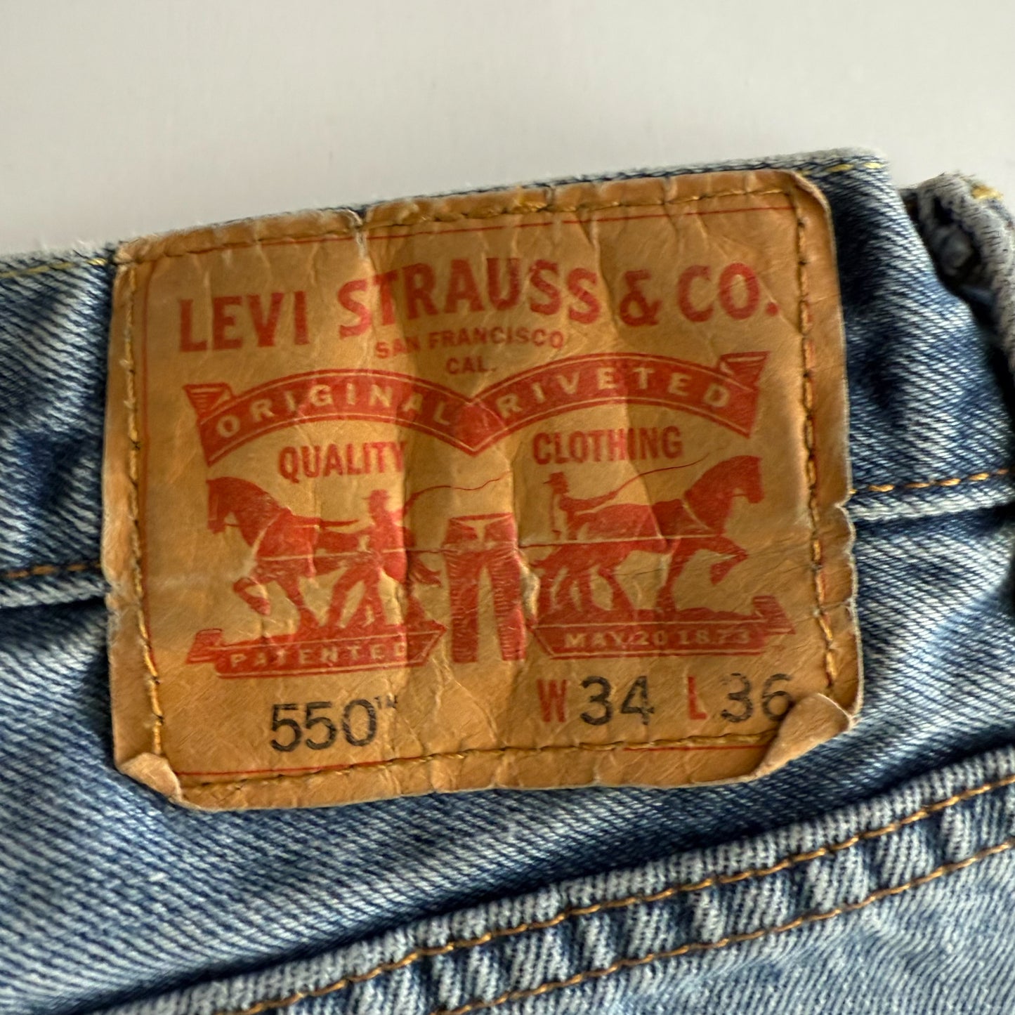 Levis 550 Straight Leg Jeans - 34 X 36