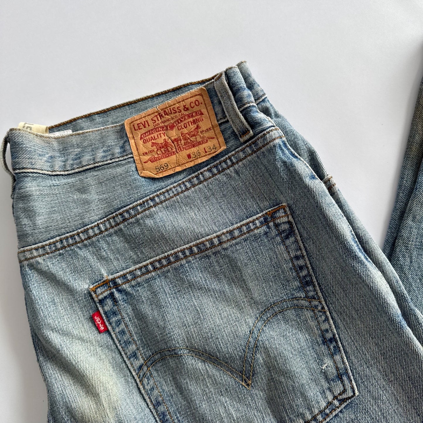 Levis 569 Baggy Jeans - 36”