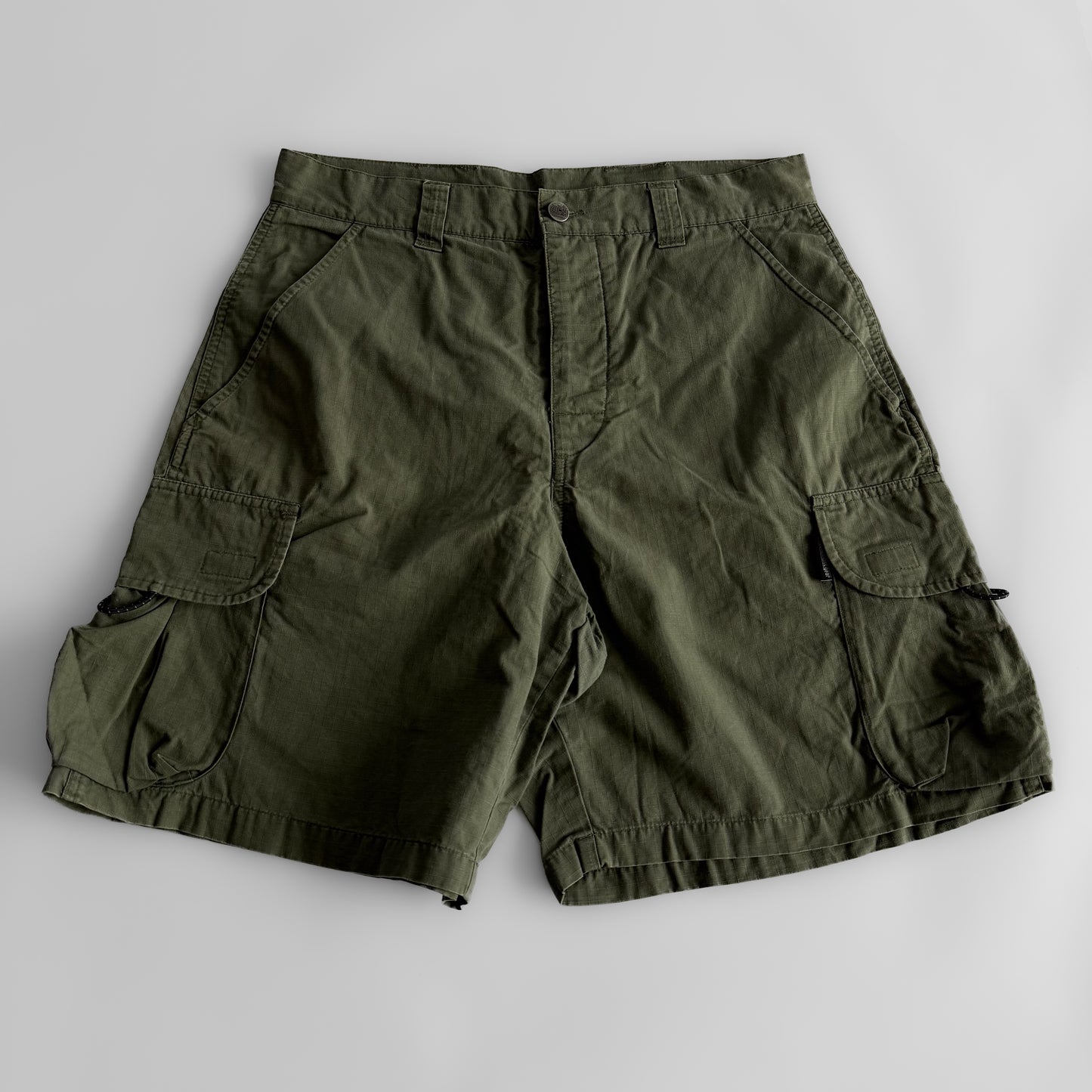 Nike ACG Cargo Shorts - 30”