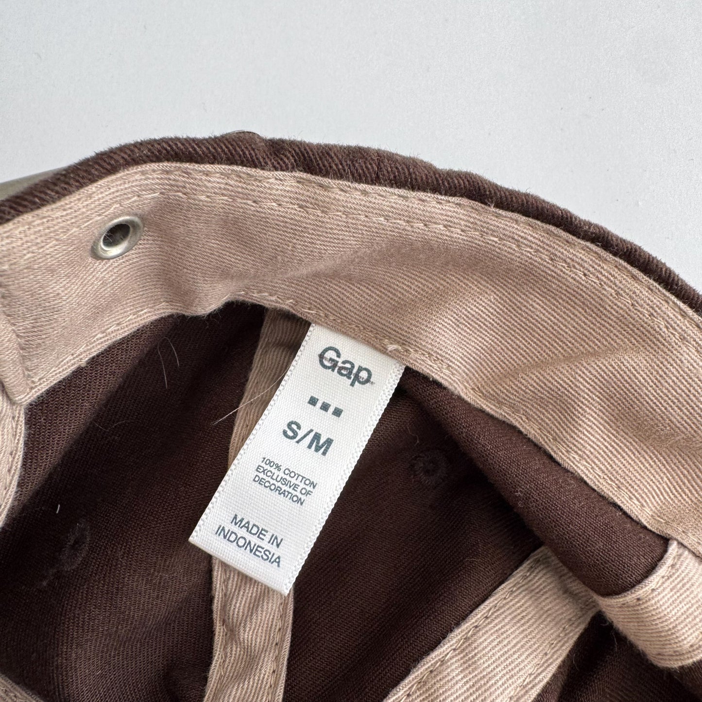 00s Gap Cap