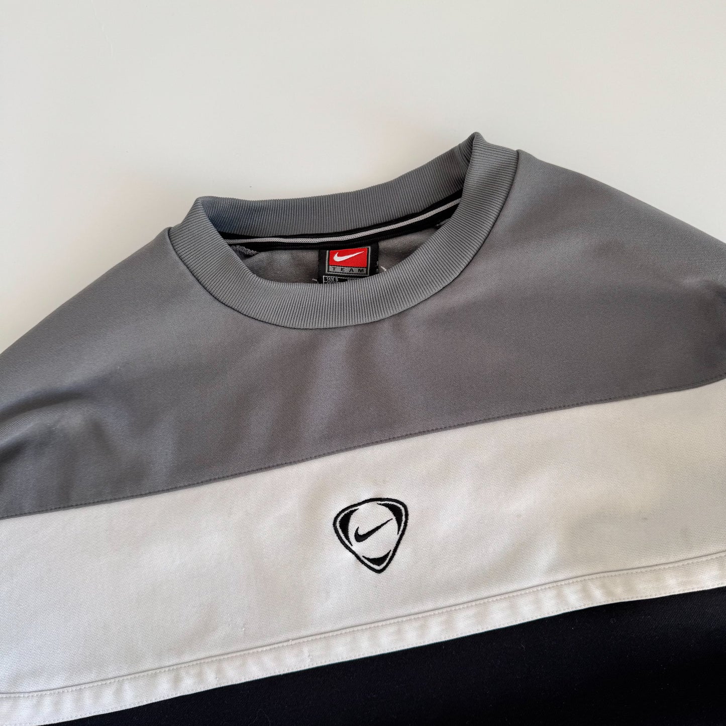 00s Nike Sweatshirt - Small