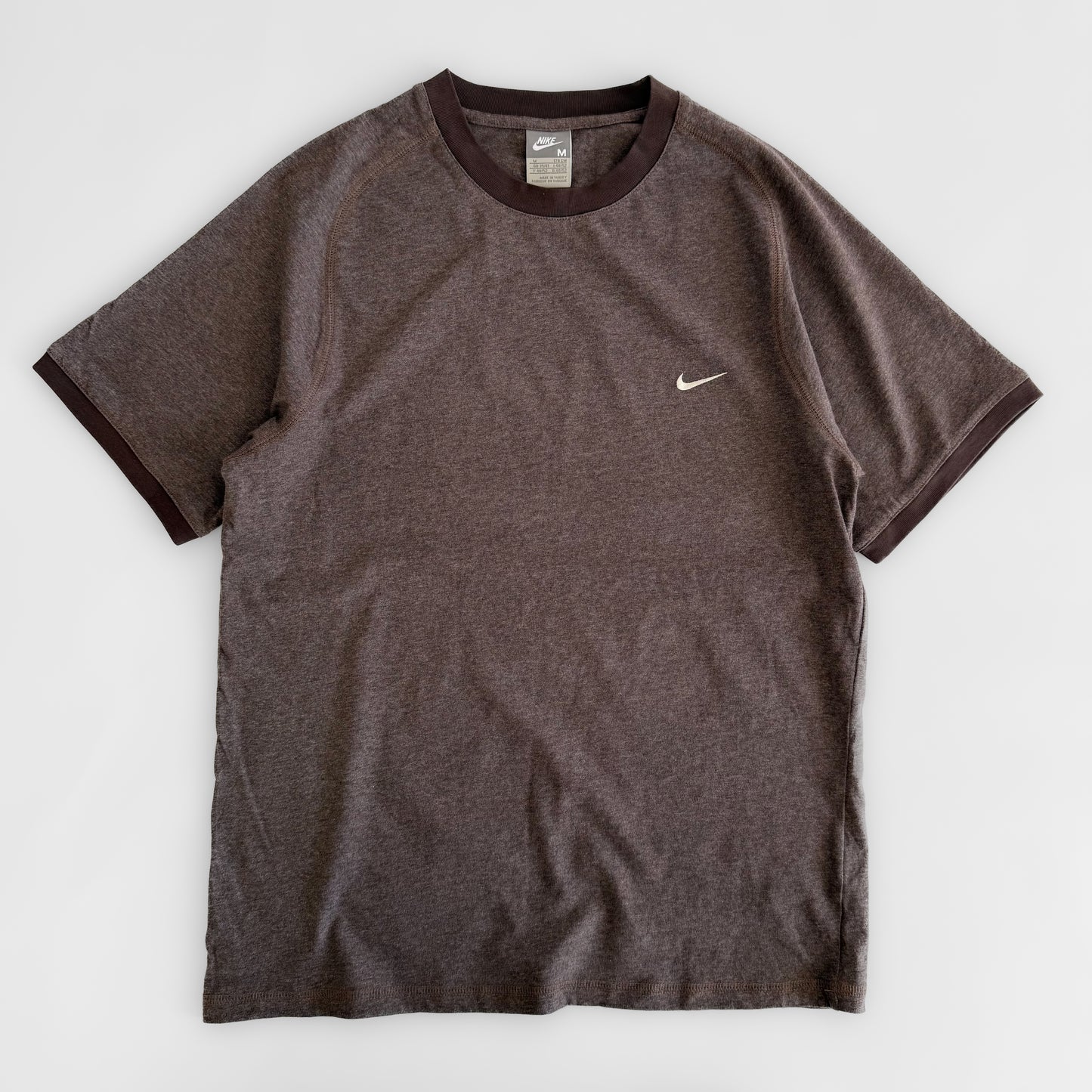 00s Nike Side Swoosh T-Shirt - Medium
