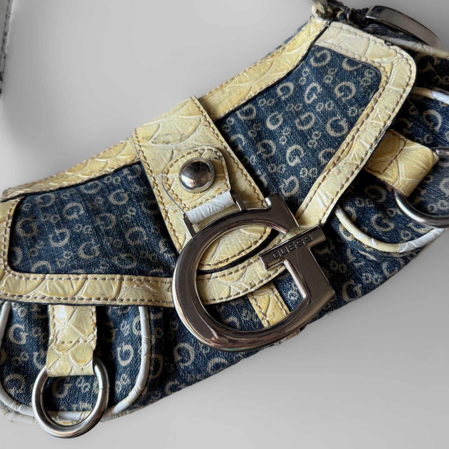 Guess Shoulder Bag