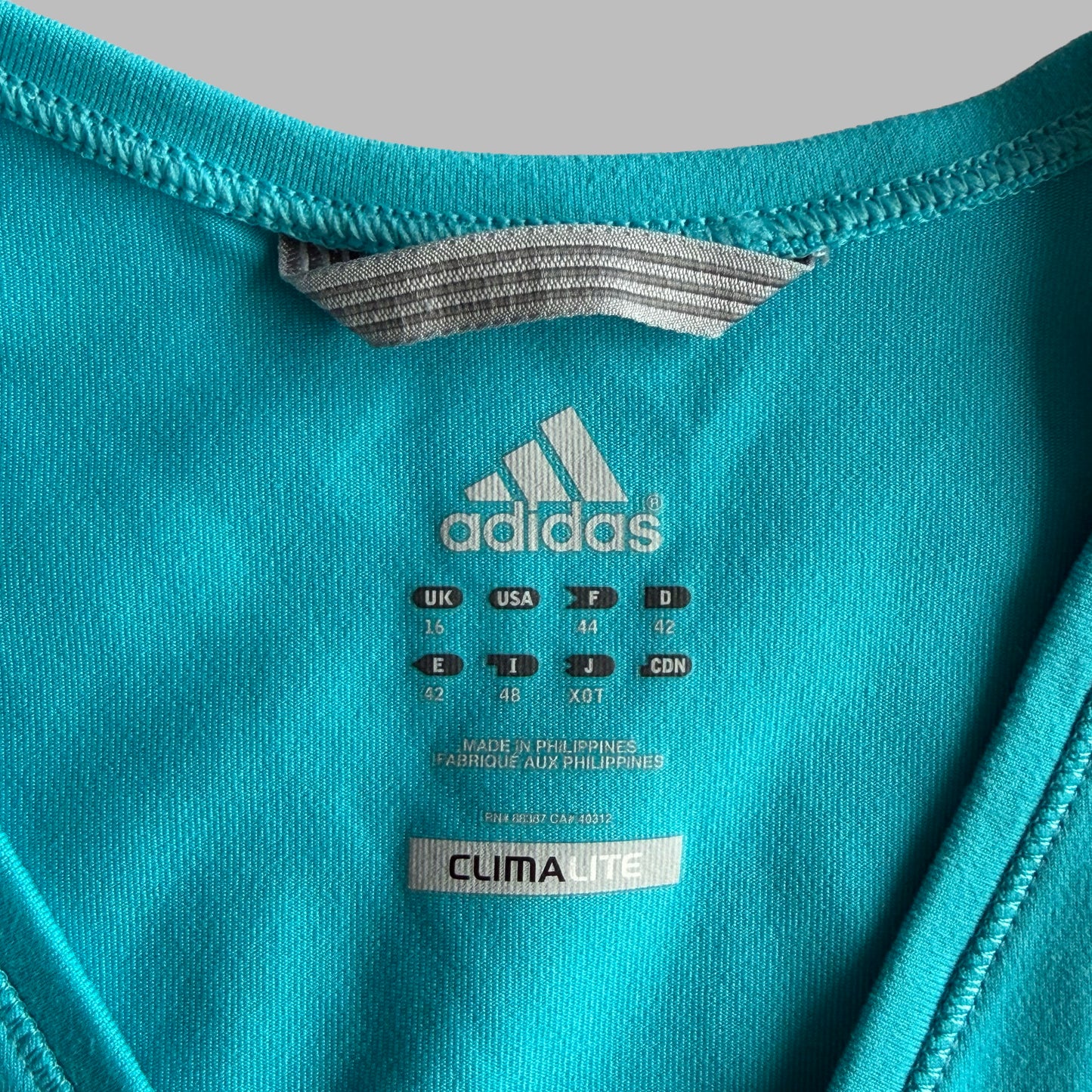 Y2K Adidas V-Neck Activewear Tank - XL