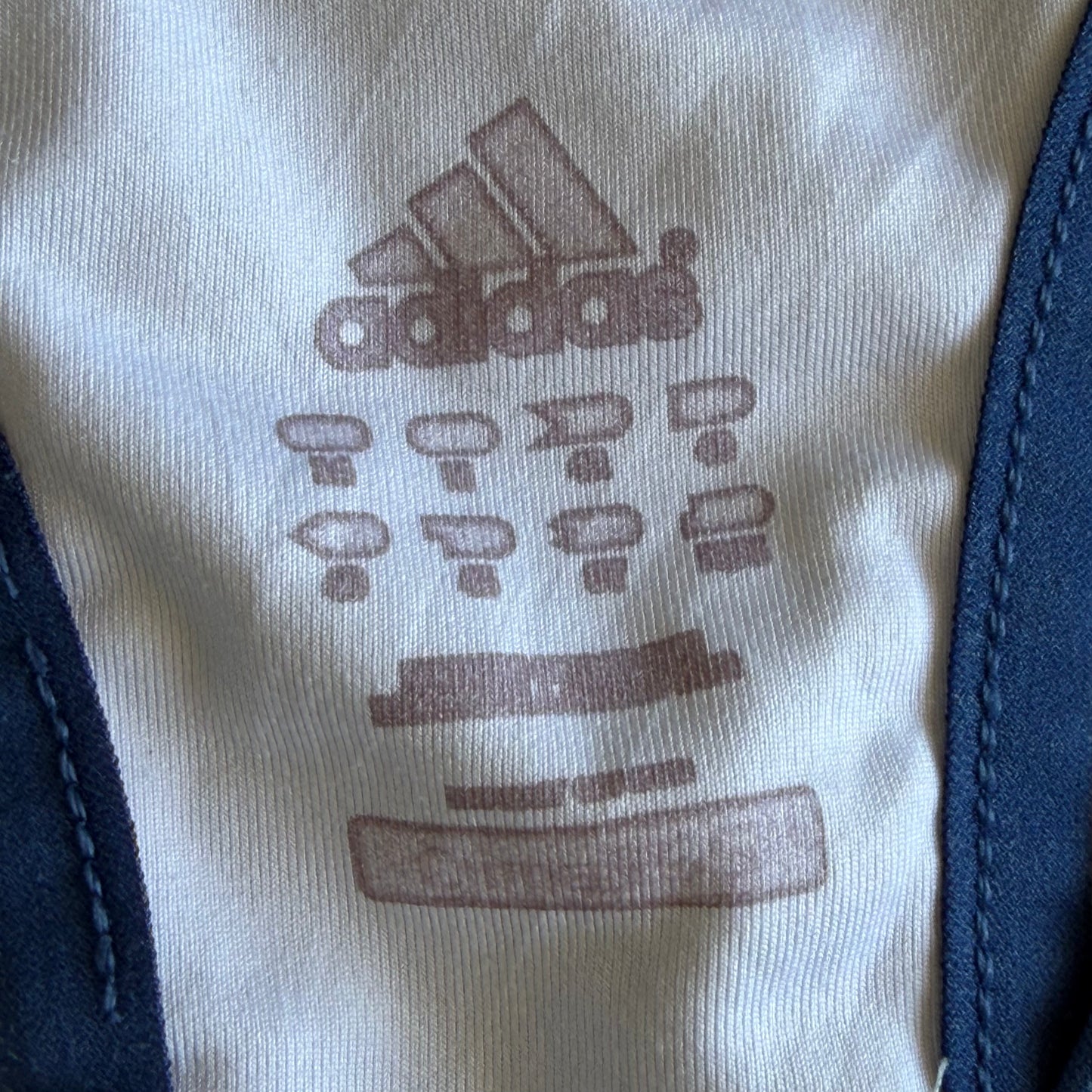 Y2K Adidas V-Neck Racer Back Activewear Tank - M