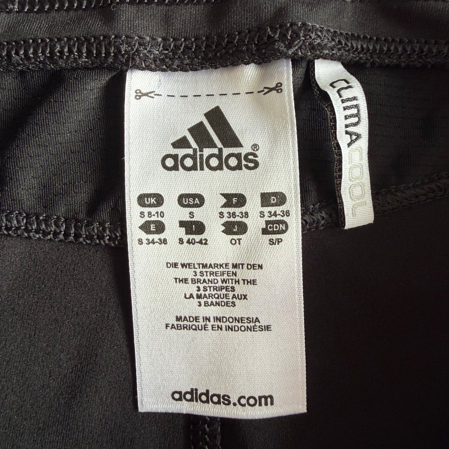 Y2K Adidas Three Stripe Activewear Capris - L