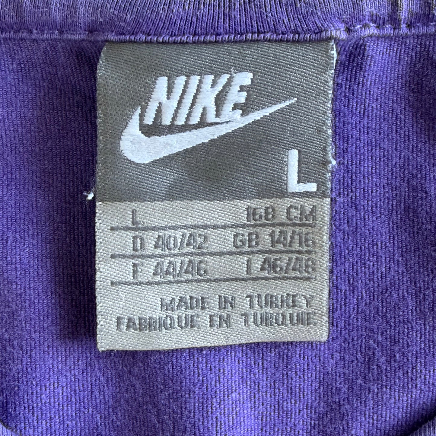 Y2K Nike Low Cut Swoosh Top - L