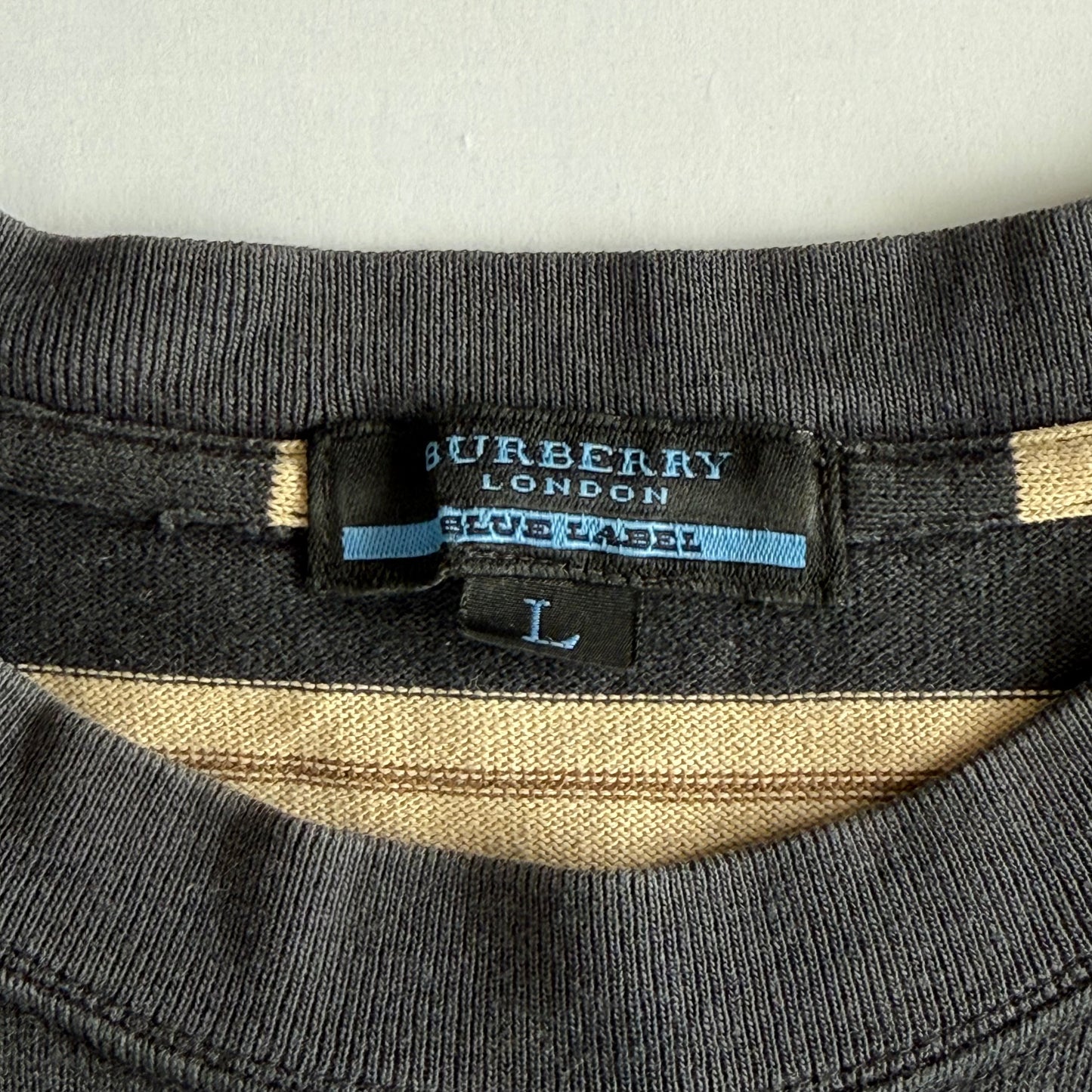 Burberry T-Shirt - Large