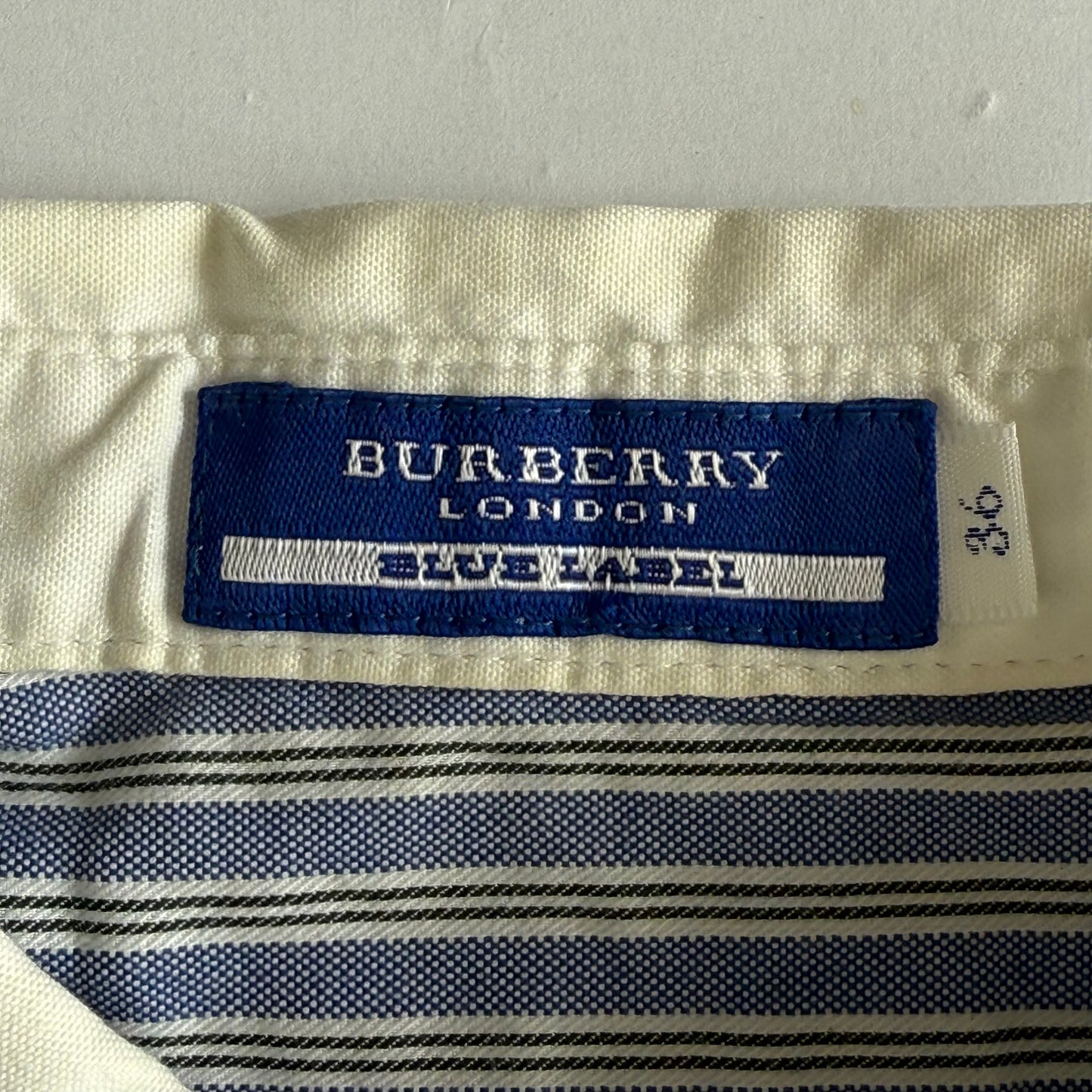 Burberry Button Up Shirt - Small