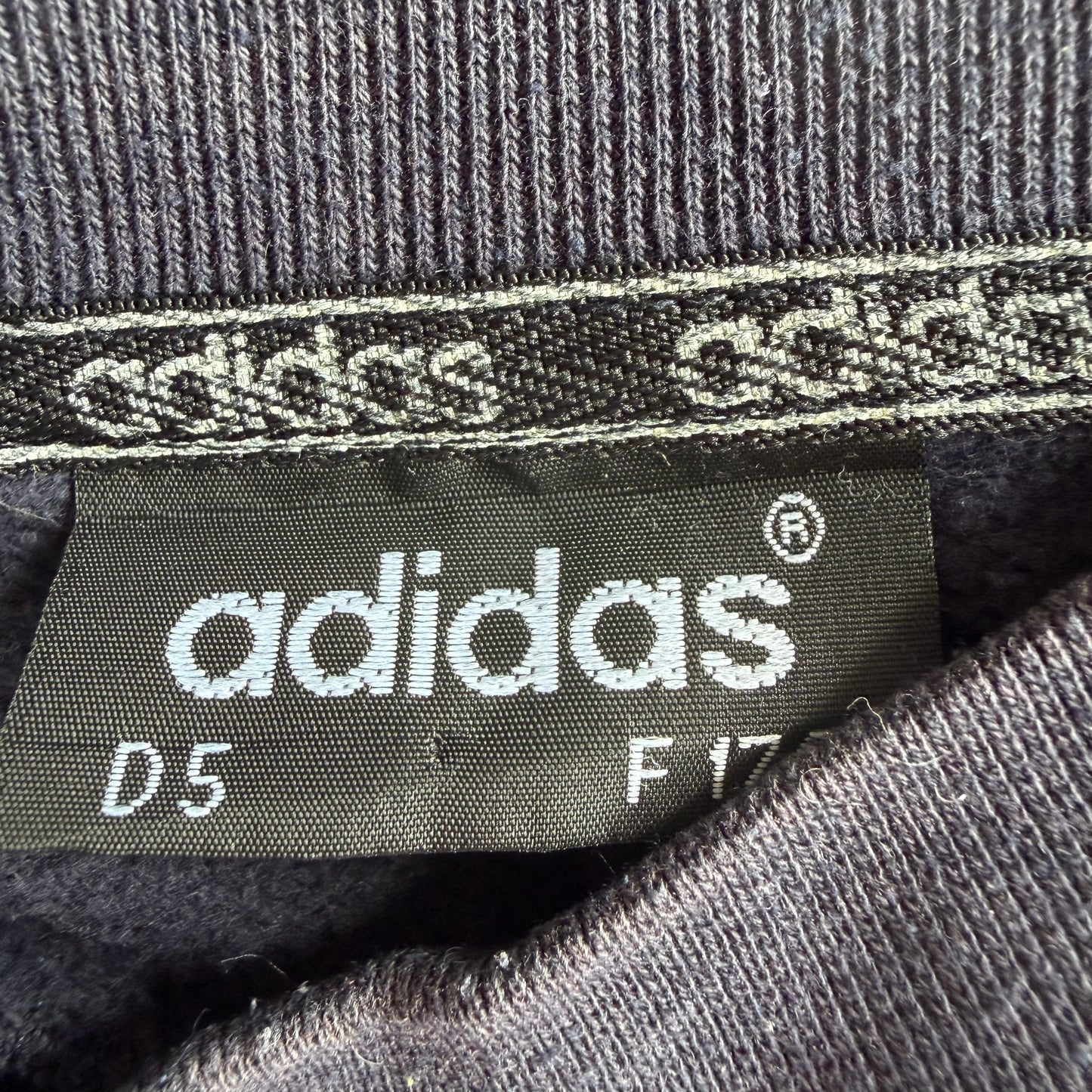 00s Adidas Three Stripe Sweatshirt - Medium