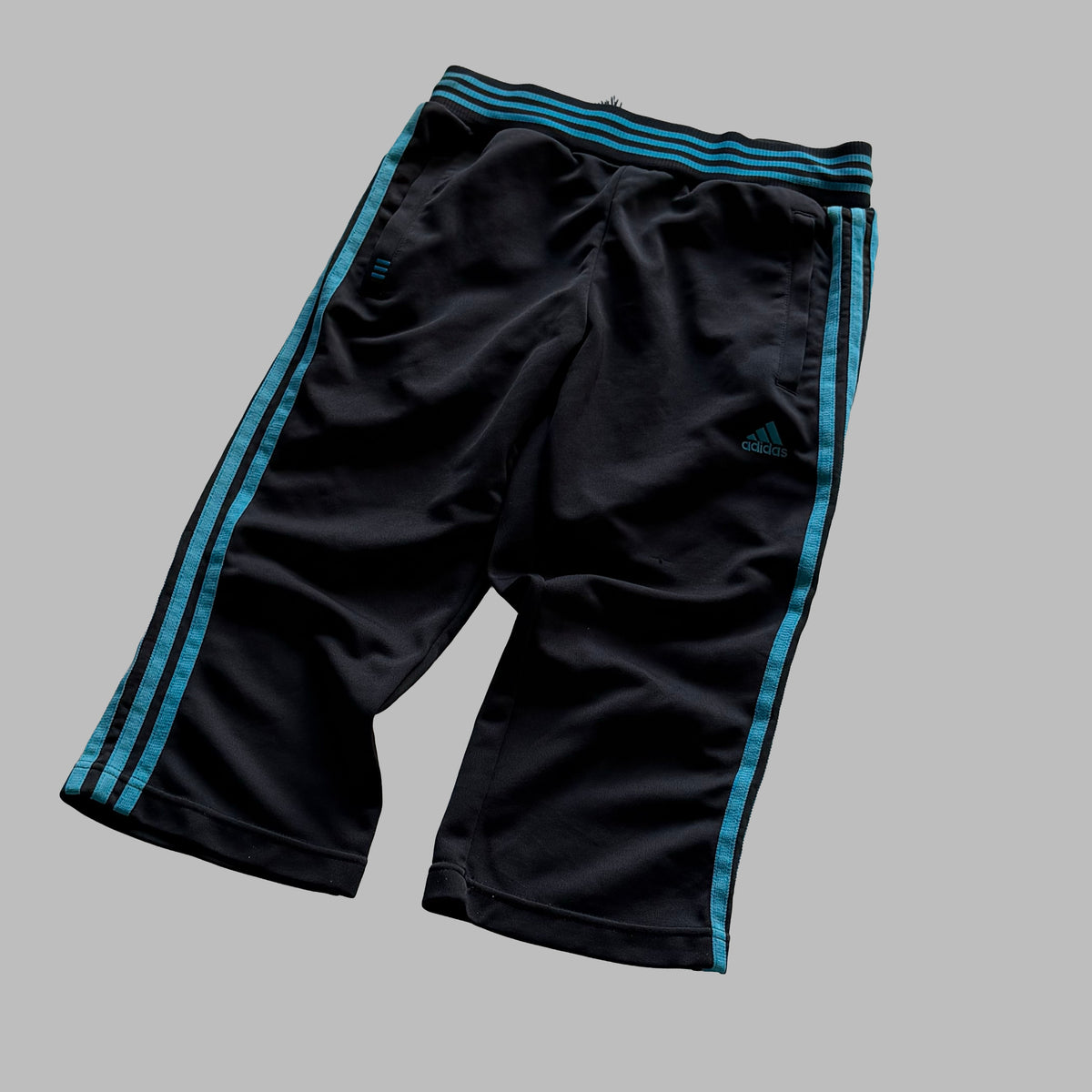 Y2K Adidas Three Stripe Capris - XS