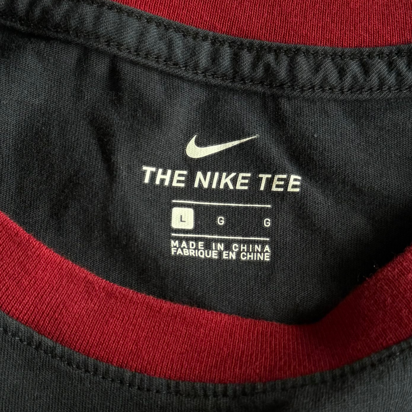 Nike Ringer Spell Out Top - L