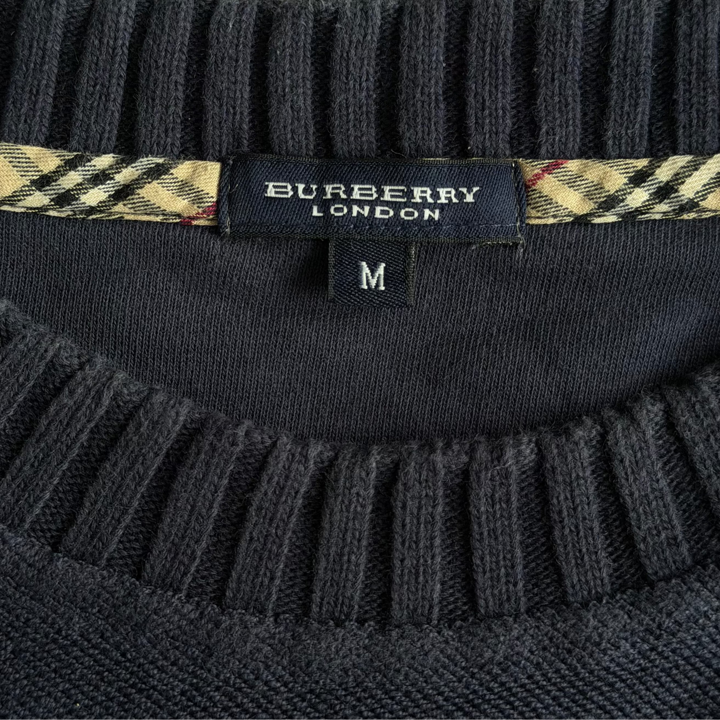 Y2K Burberry Classic Knit - M