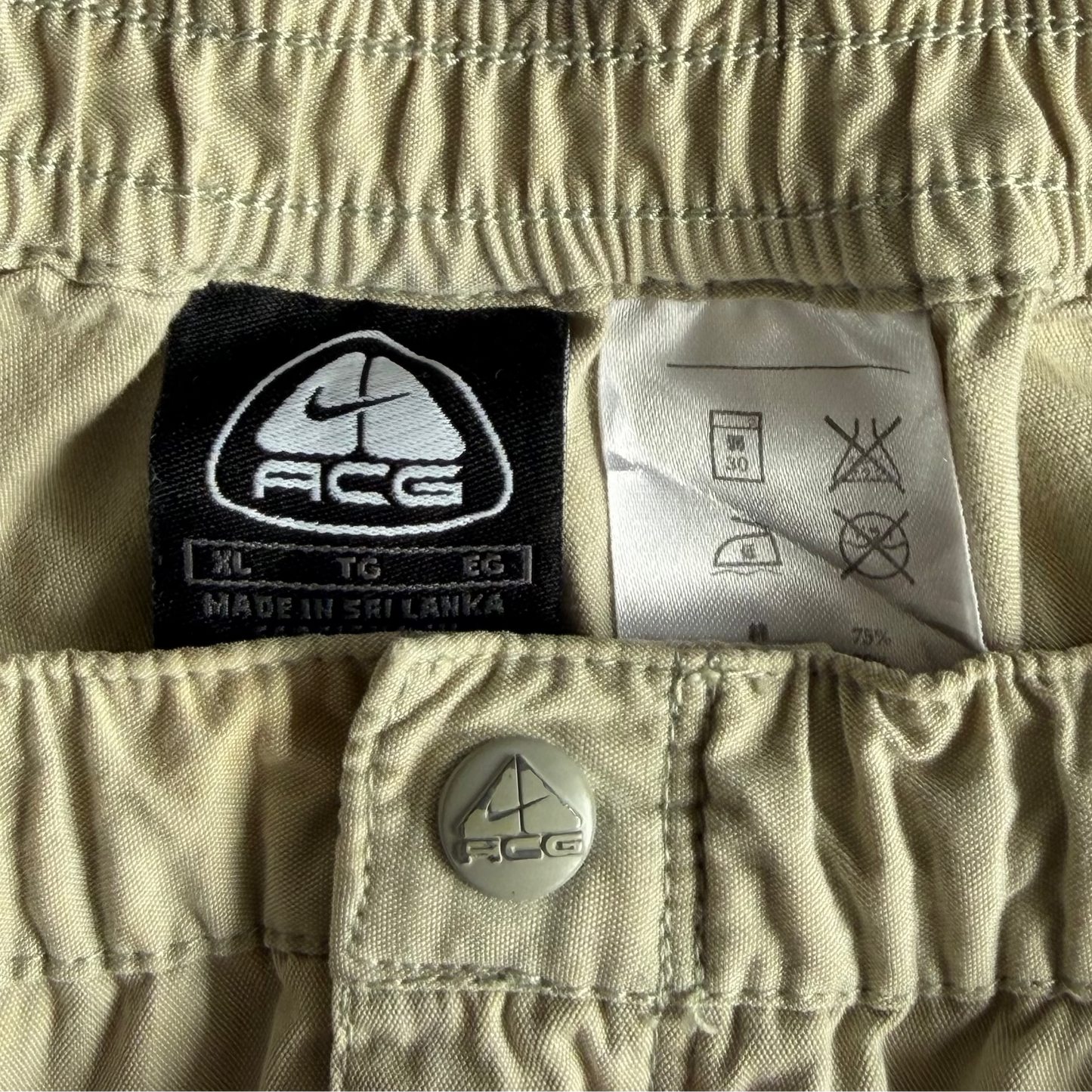 Y2K Nike ACG Lightweight Track Shorts - XL