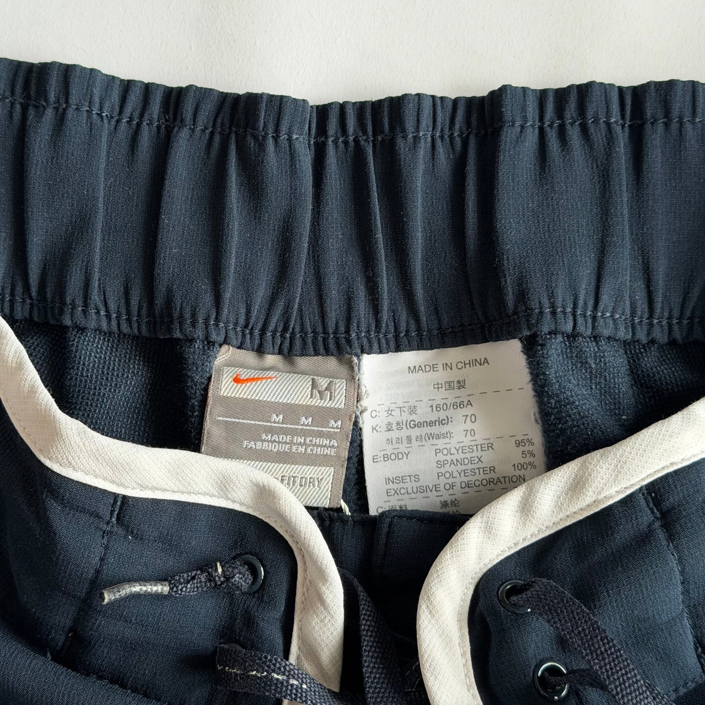 Y2K Nike Lightweight Mini Shorts - M