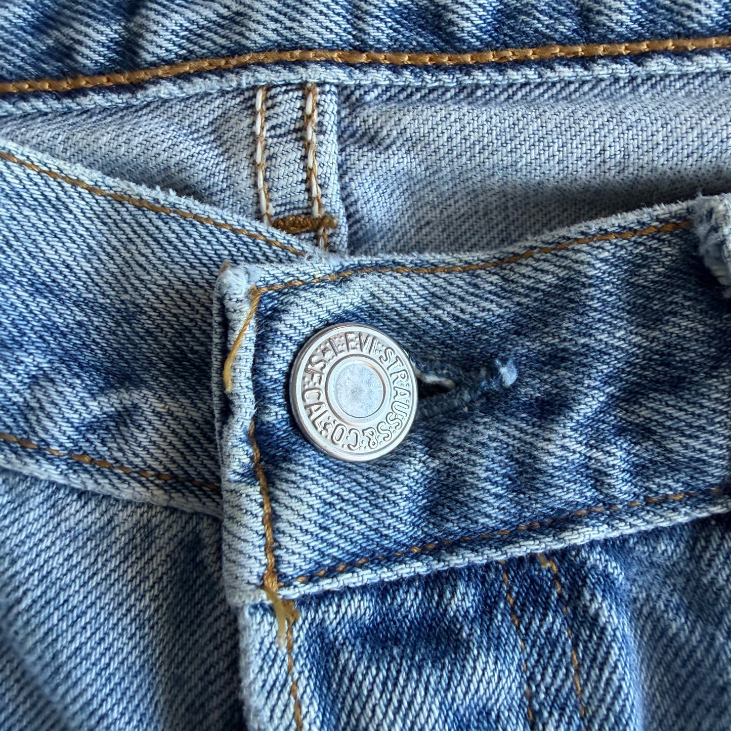 90s Levis Paper Tag Straight Leg Jeans - 33 x 34