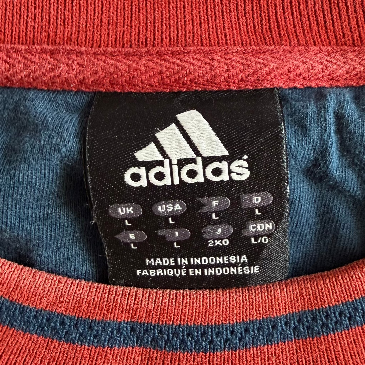 Adidas Embroidered Sweatshirt - XL