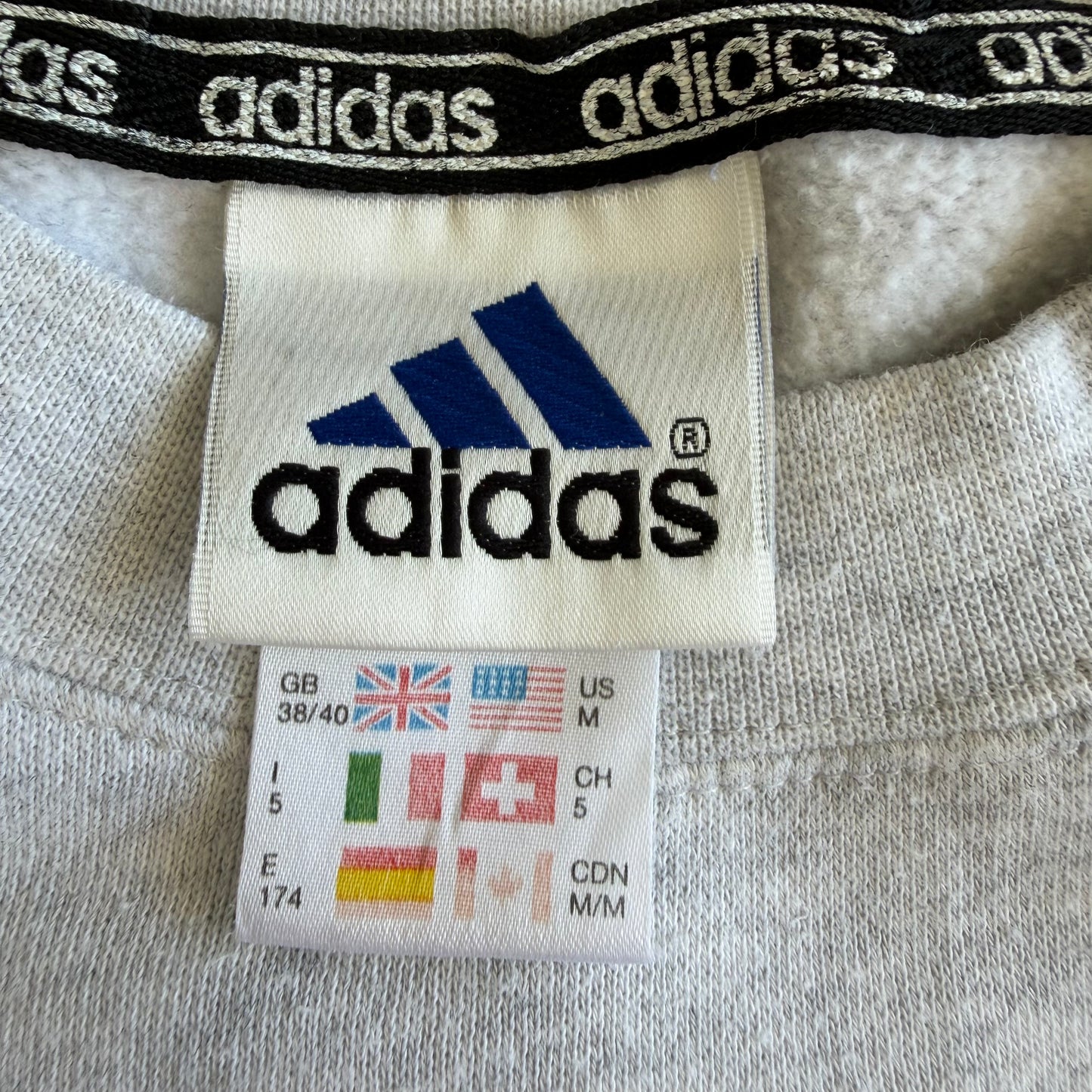 90s Adidas three Striped Sweatshirt - M