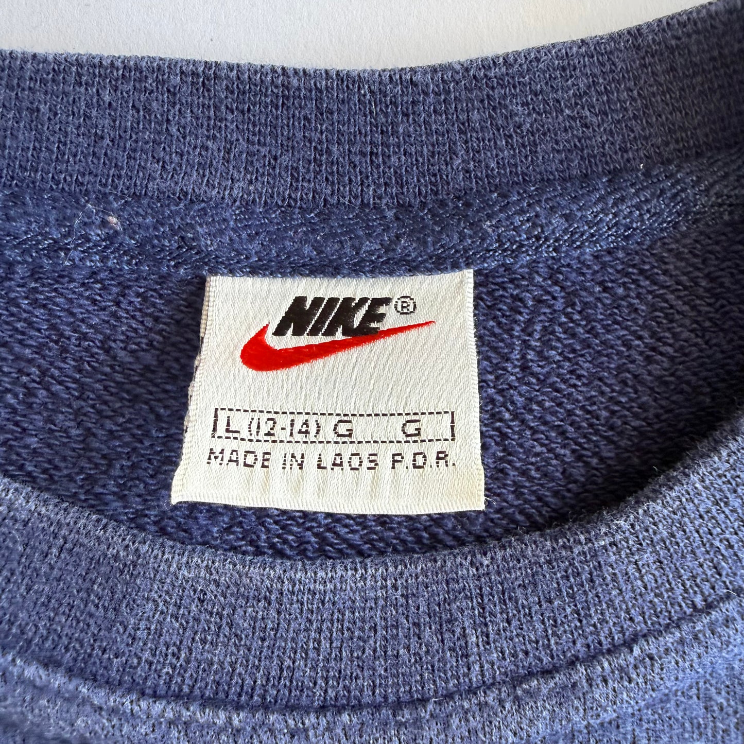Nike Centre Swoosh Sweatshirt - Medium
