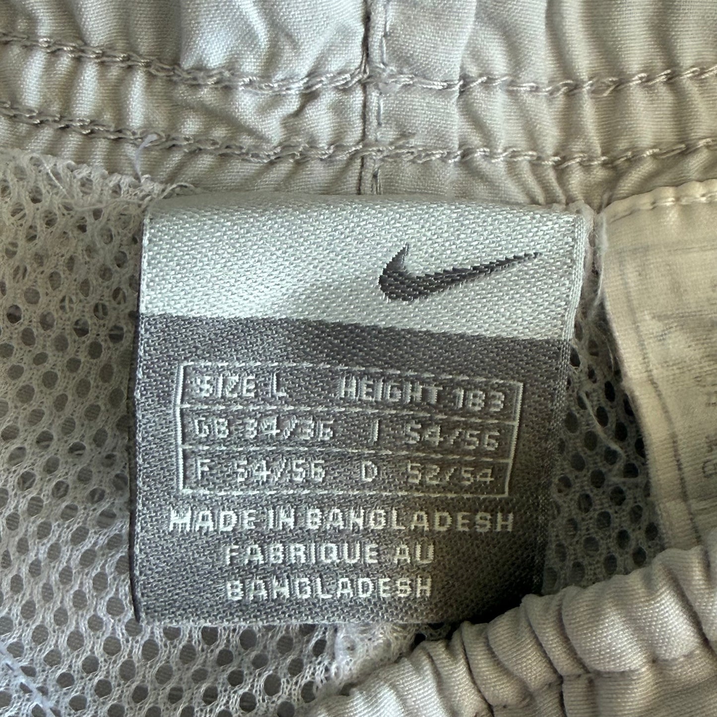 Y2K Nike Striped Lightweight Parachute Shorts - L