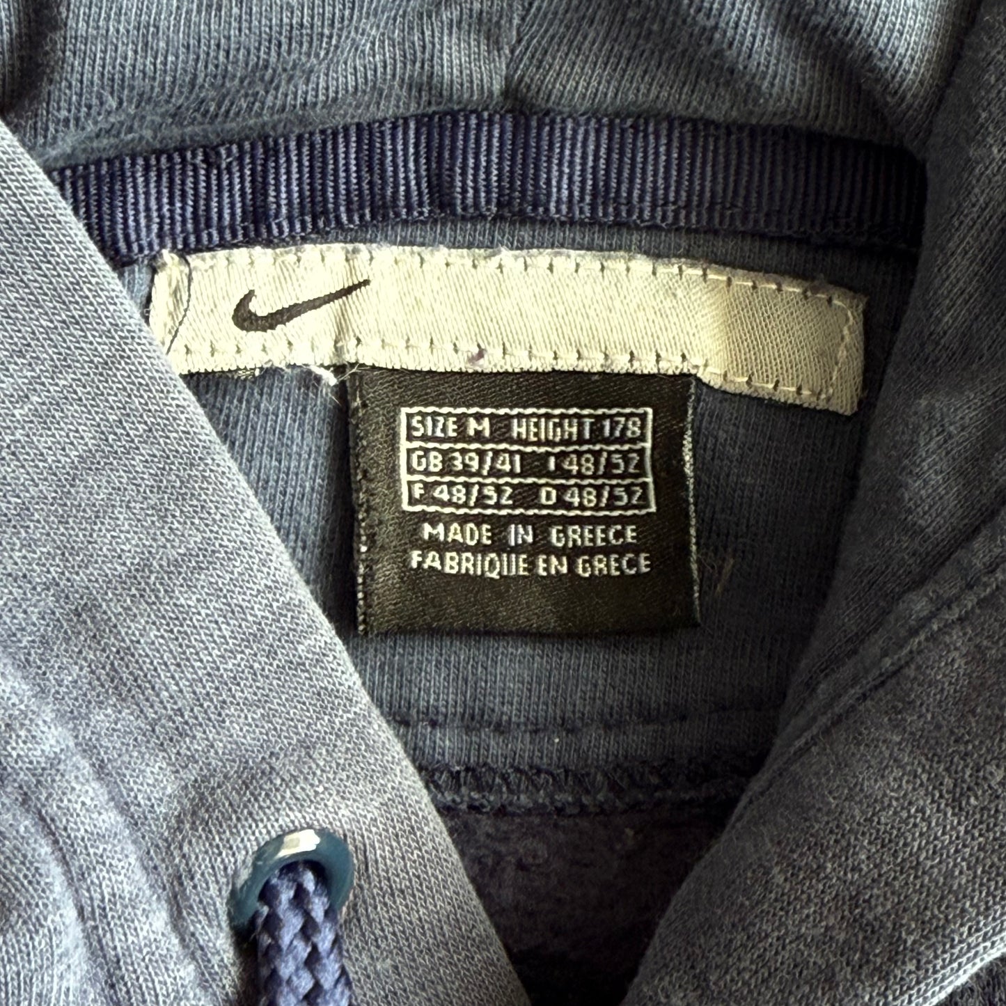 Nike Swoosh Hoodie - Medium