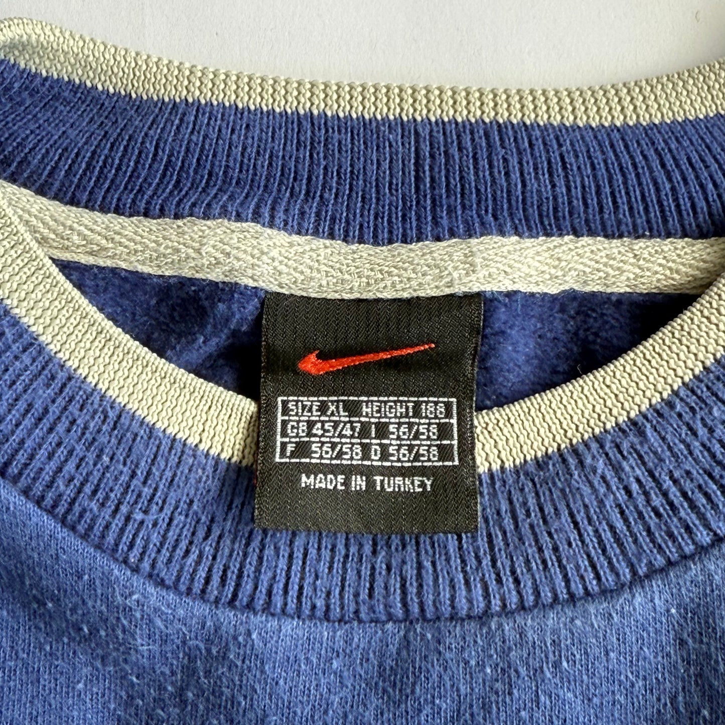 Nike Centre Swoosh Sweatshirt - XL