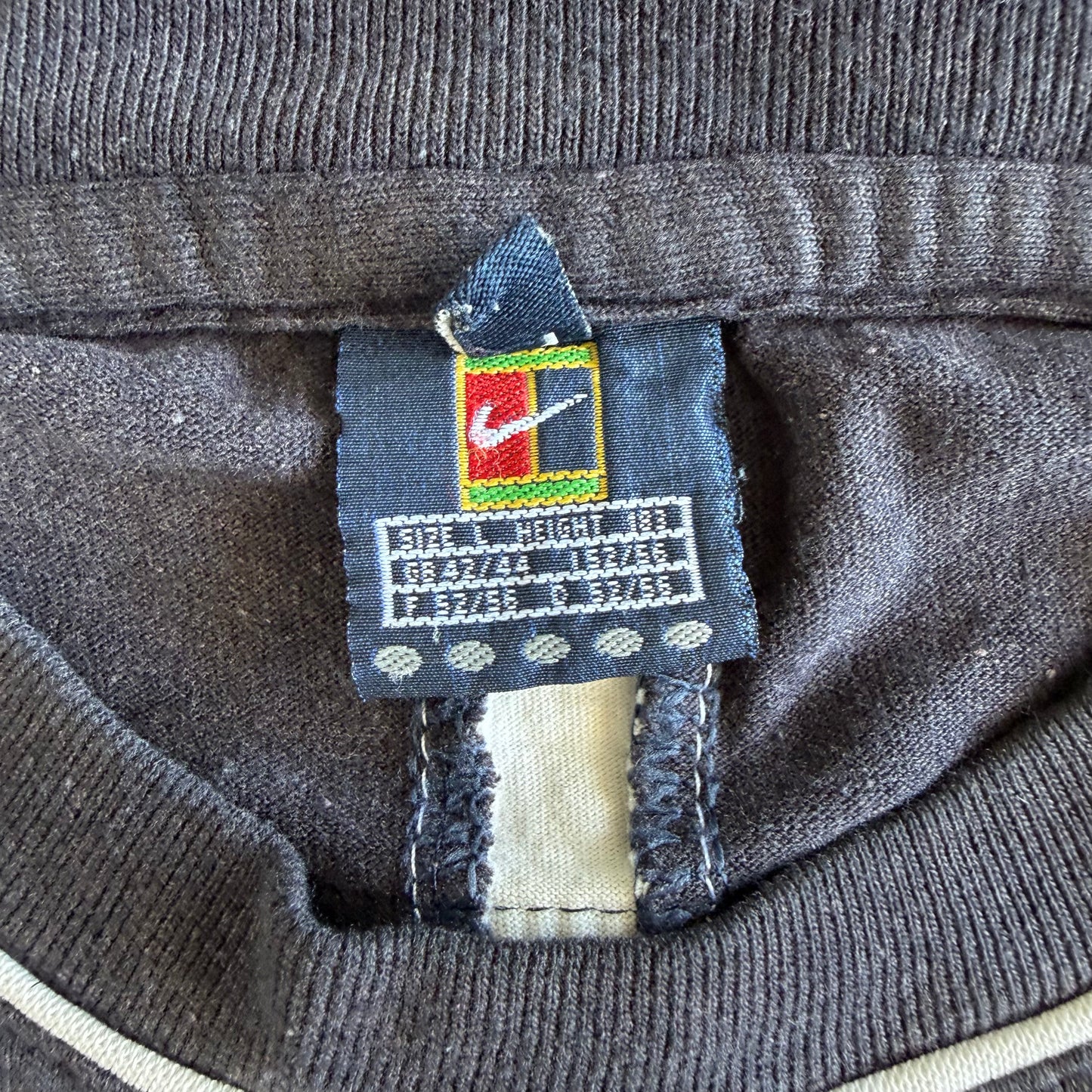 90s Nike Centre Swoosh T-Shirt - Large