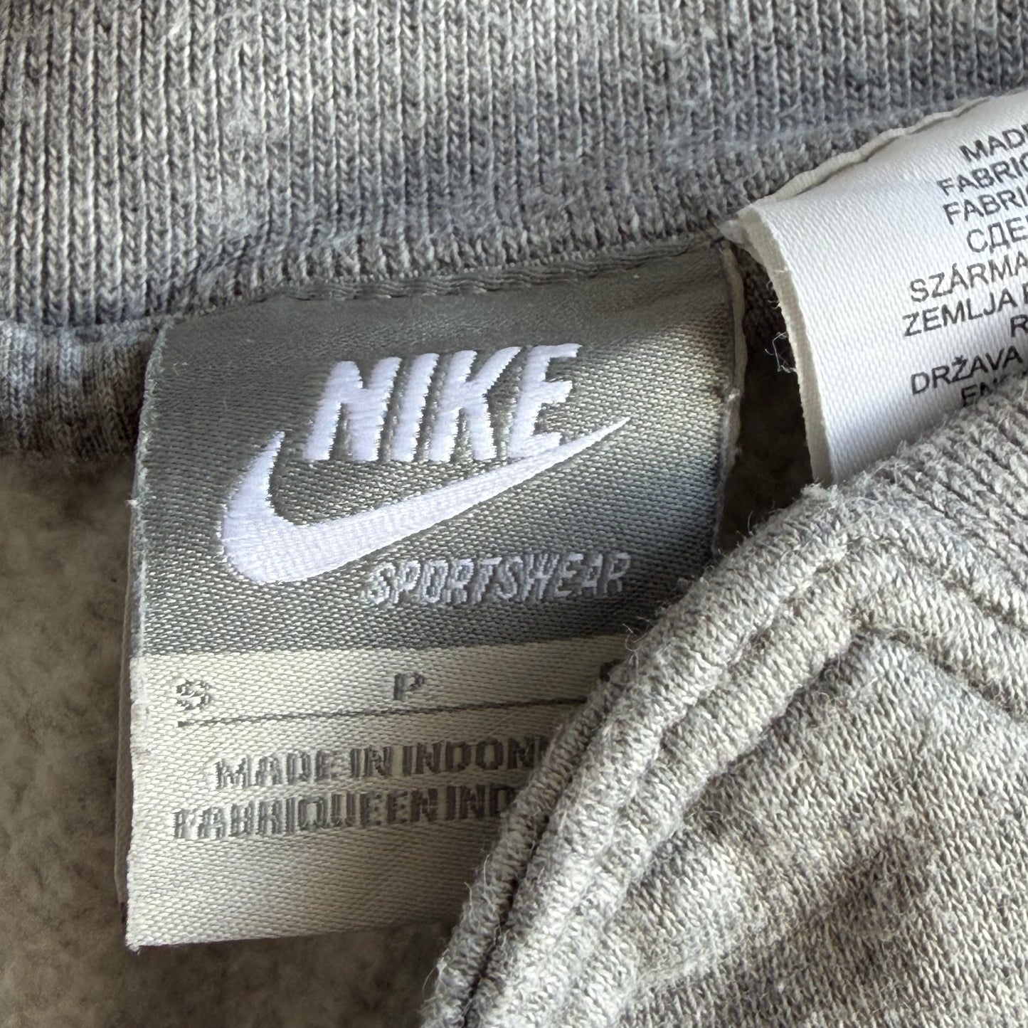 Y2K Nike Baggy Capris - S