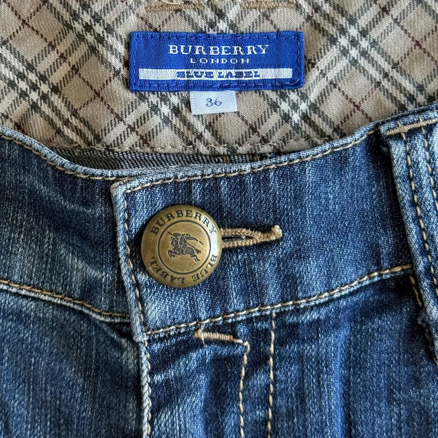 00s Burberry Mini Shorts - Small
