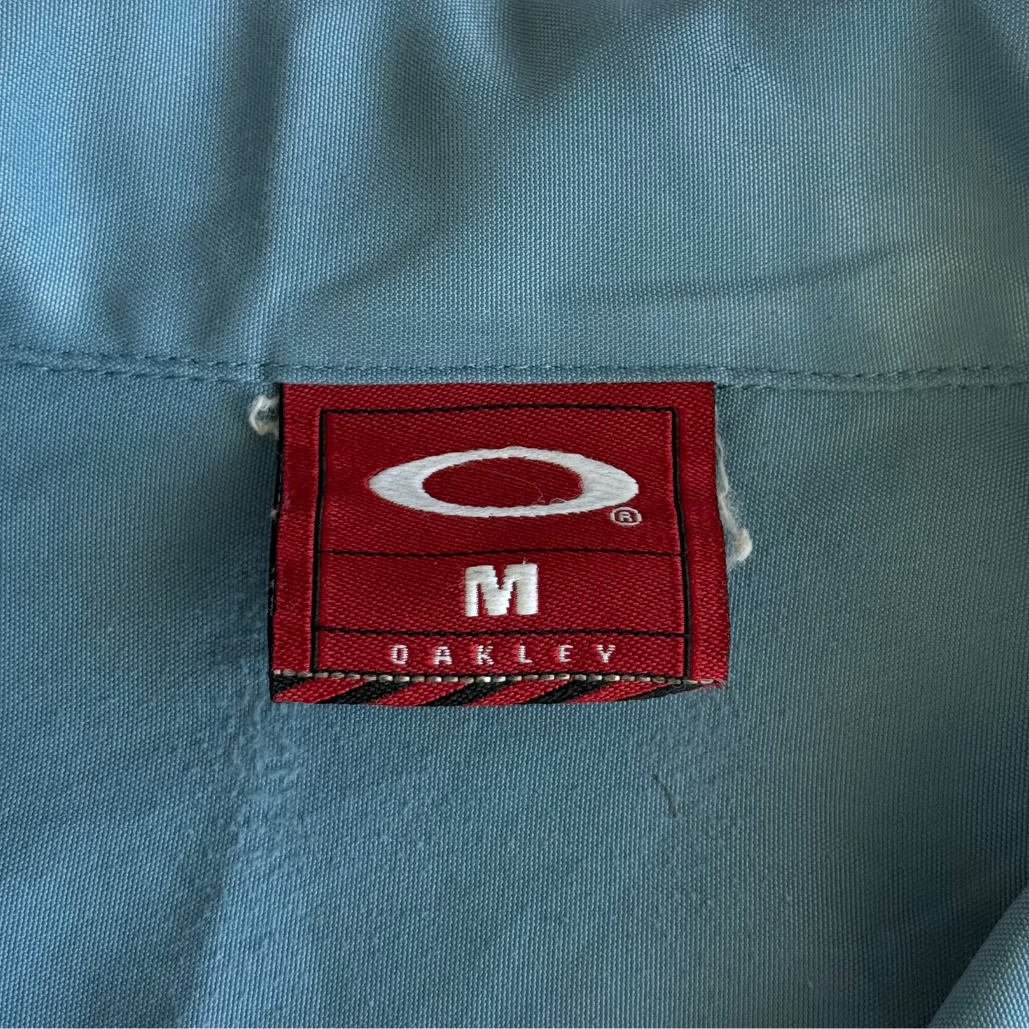 00s Oakley Button Up Shirt - Medium