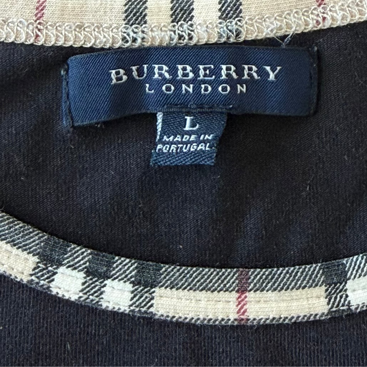 Y2K Burberry Nova Check Trim T-Shirt - M/L