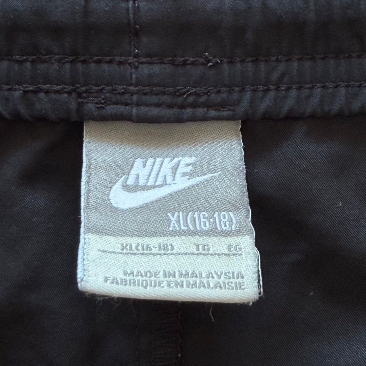 Y2K Nike Striped 3/4 Length Track Pants - XL