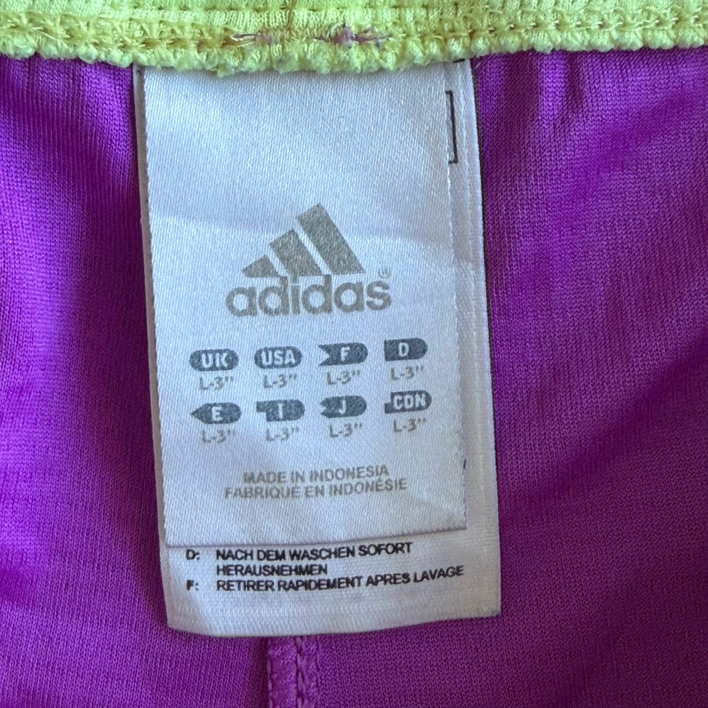 Y2K Adidas Dolphin Mini Shorts - M