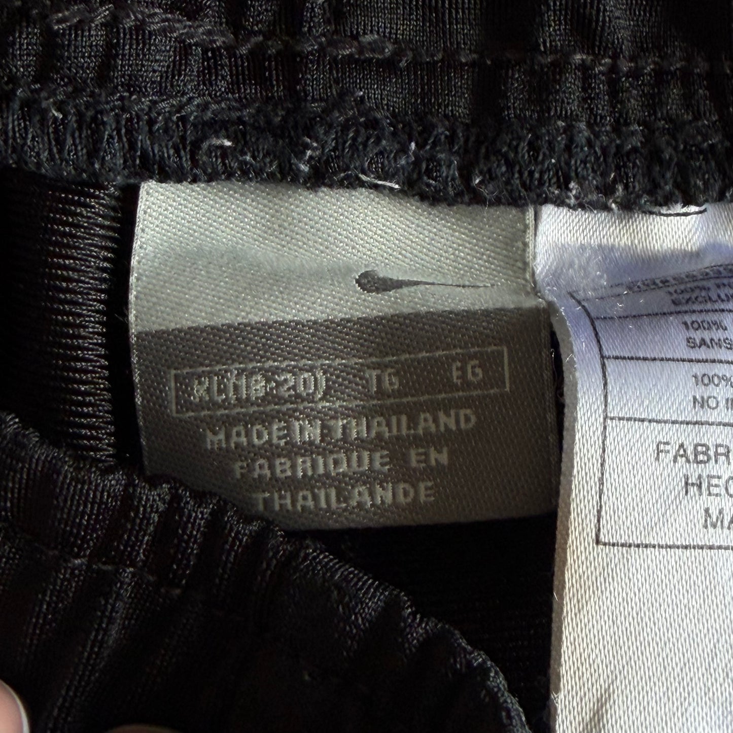 Y2K Nike Striped Basketball Shorts - M