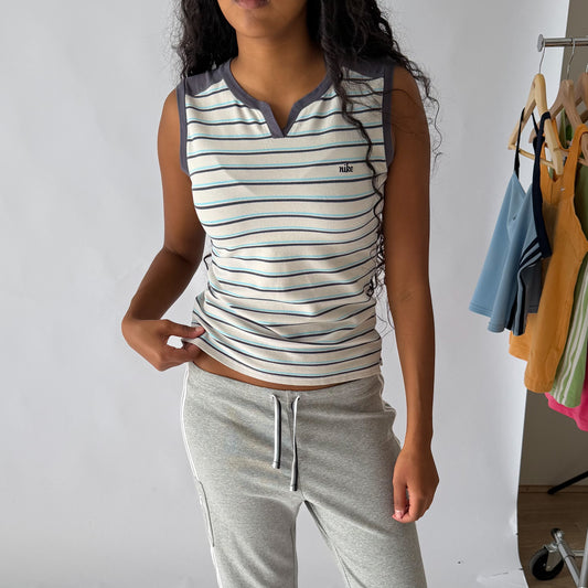 Y2K Nike Striped Low Cut Vest - M