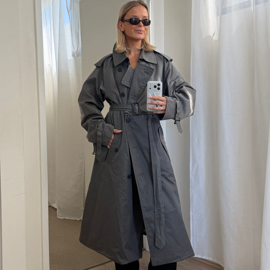 90s Burberry Double Breasted Trench Coat - L