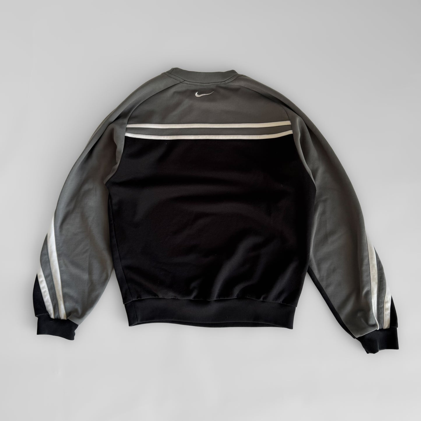 00s Nike Sweatshirt - Small