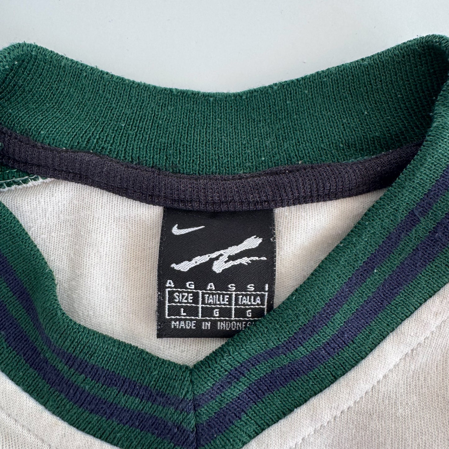 90s Nike ACG T-Shirt - Large