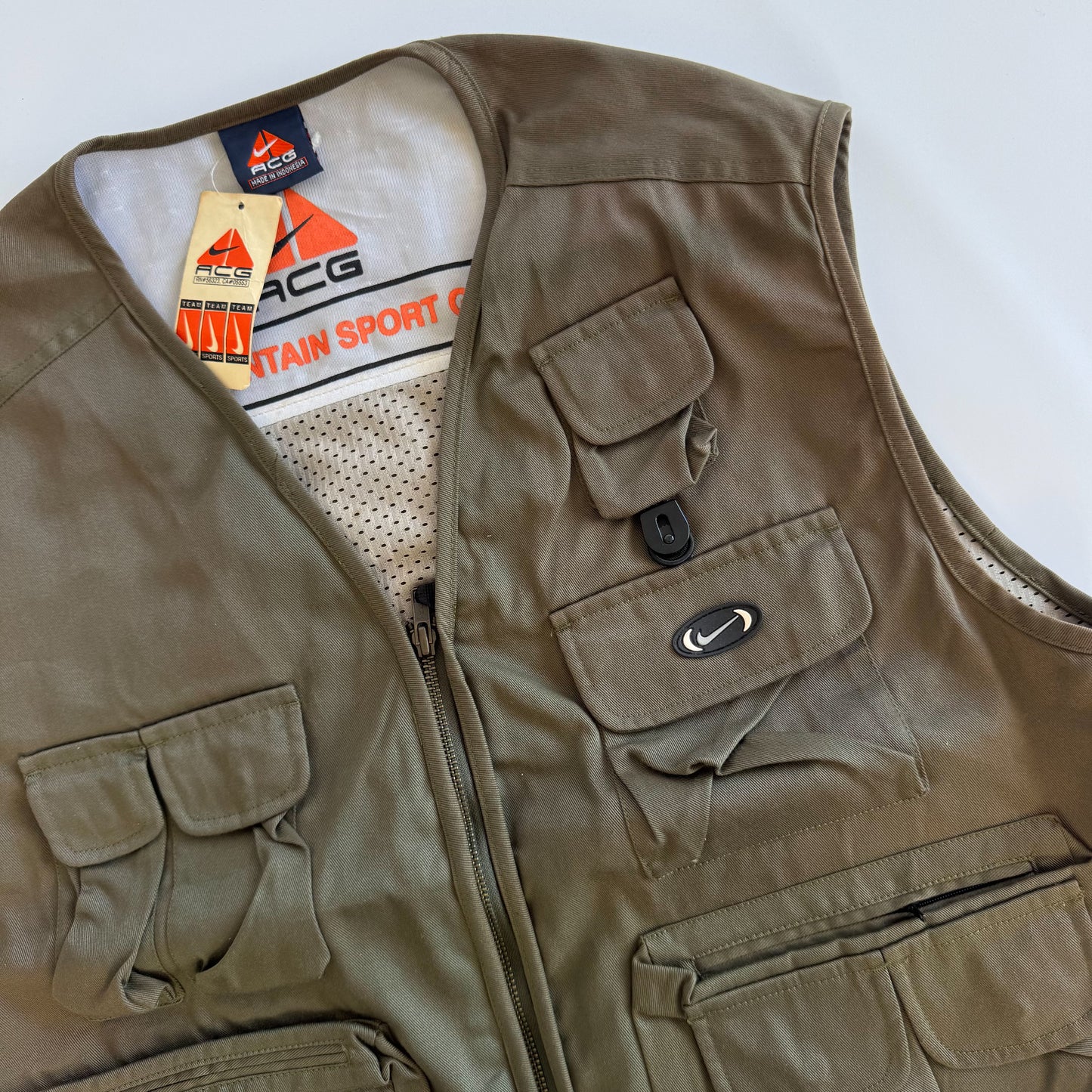 Rare Nike ACG Tactical Vest - Large