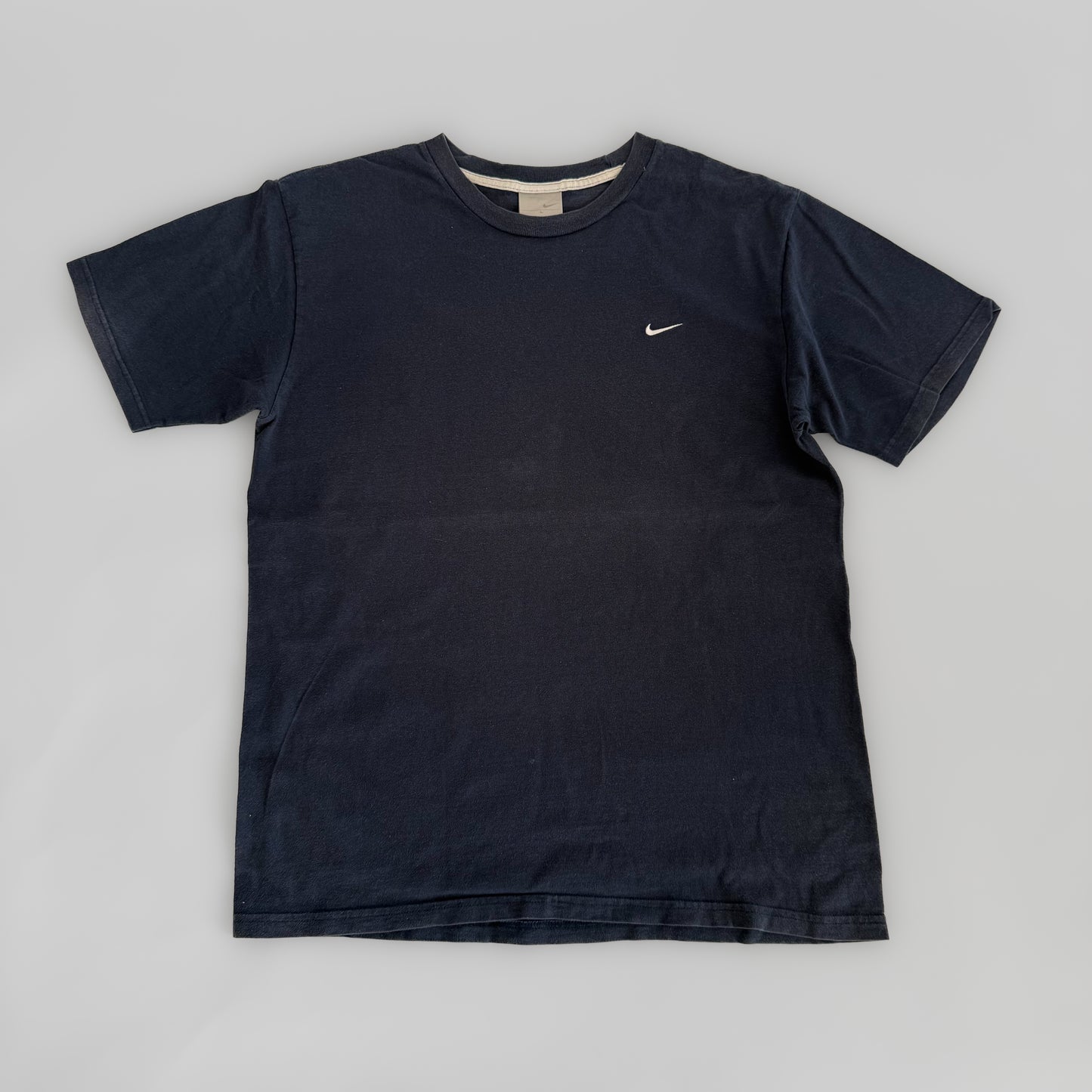 00s Nike Side Swoosh T-Shirt - Large