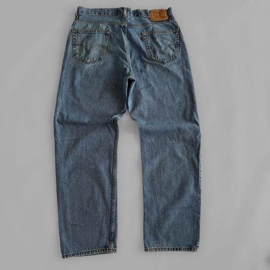 Levis 505 Straight Cut Jeans - 34 X 32
