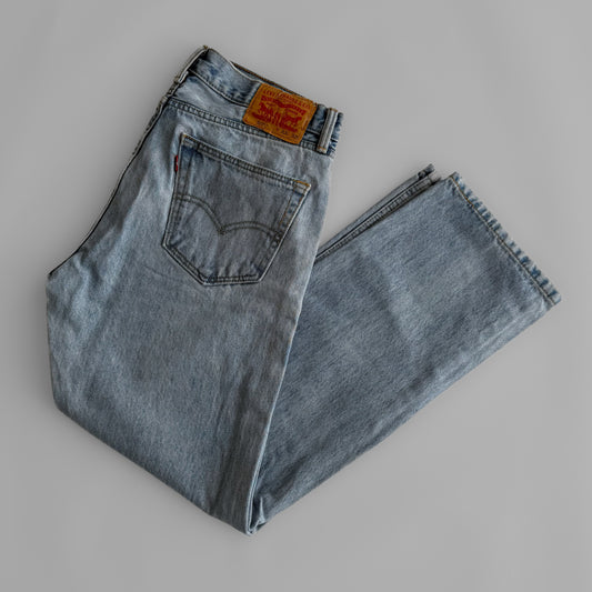 Levis 505 Straight Cut Jeans - 33 X 30