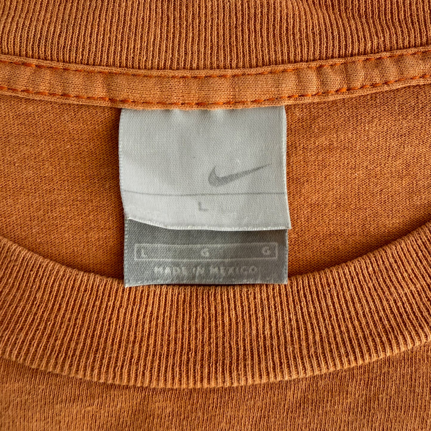 00s Nike Centre Swoosh T-Shirt - Large