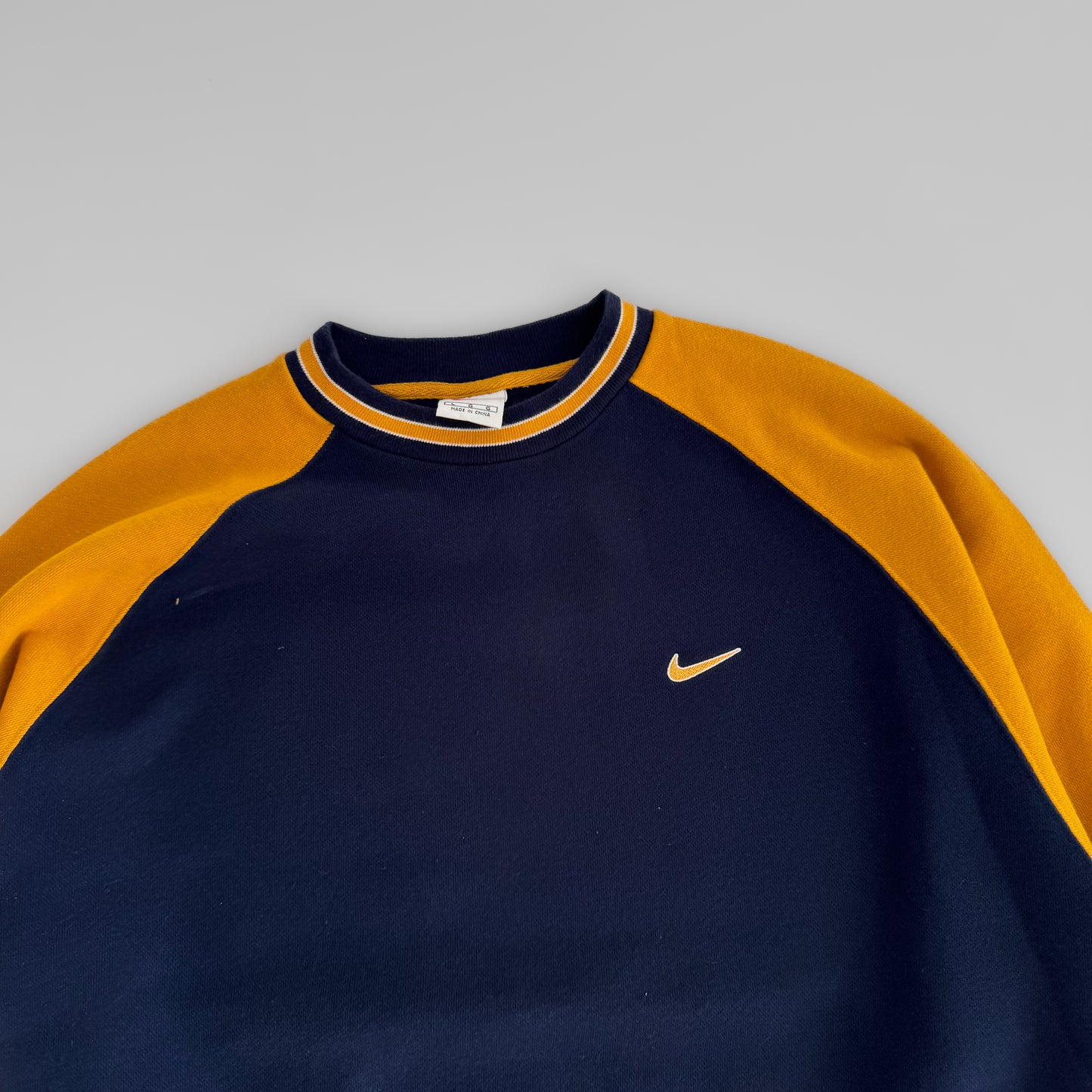 90s Nike Sweatshirt - Large