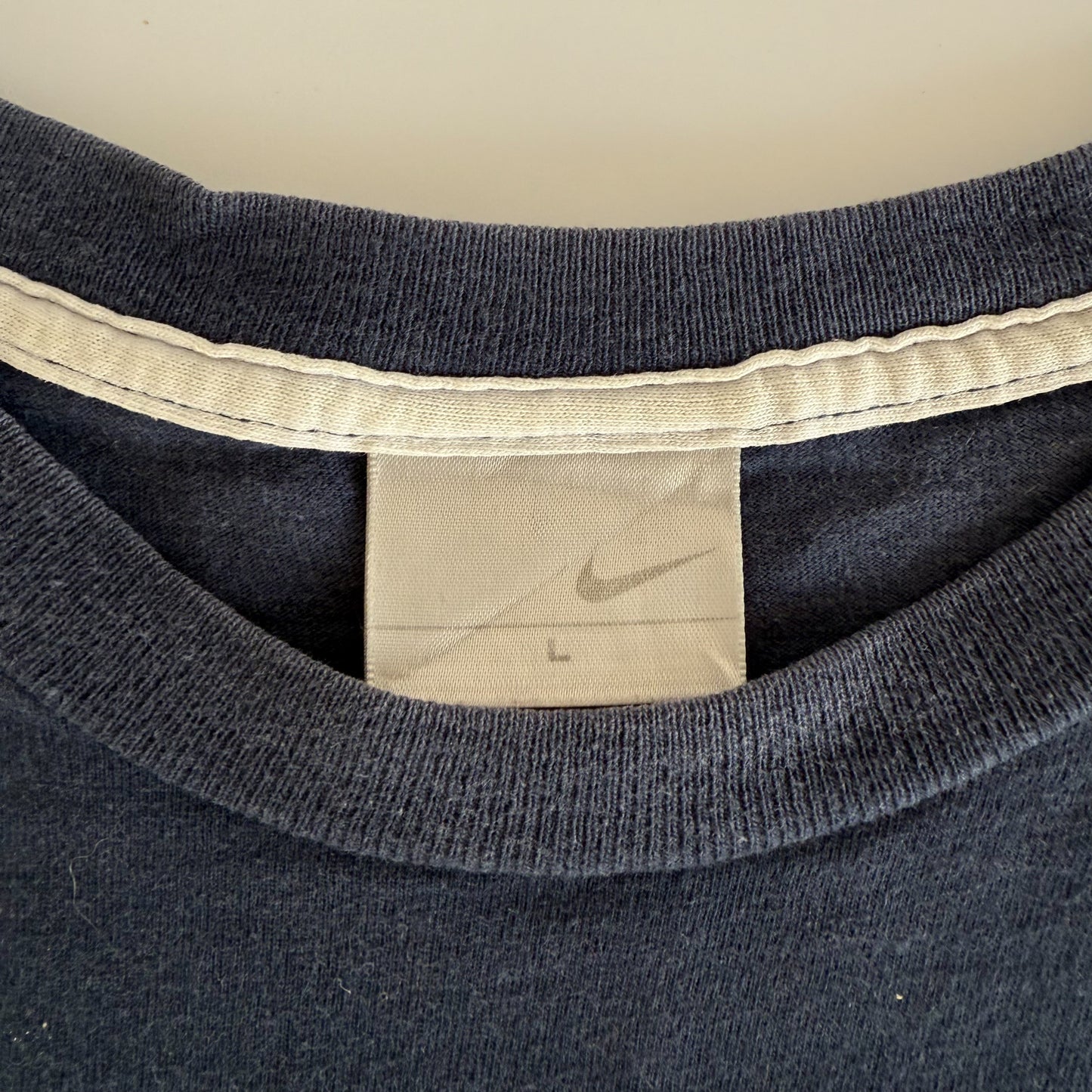 00s Nike Side Swoosh T-Shirt - Large