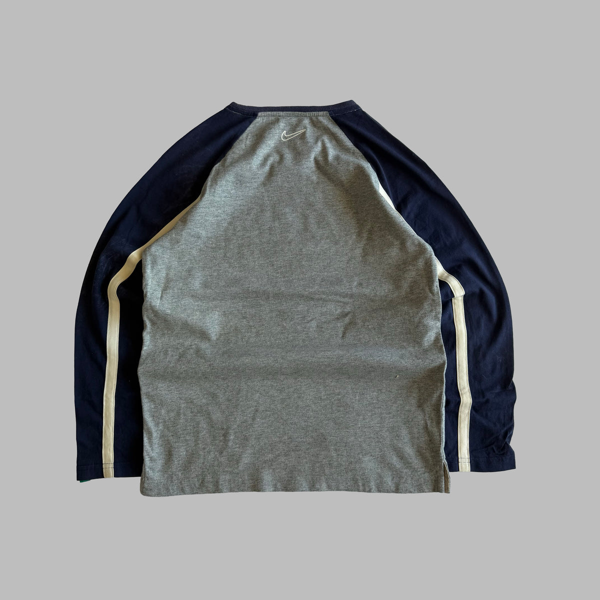 Y2K Nike Sport Raglan T-Shirt - S/M