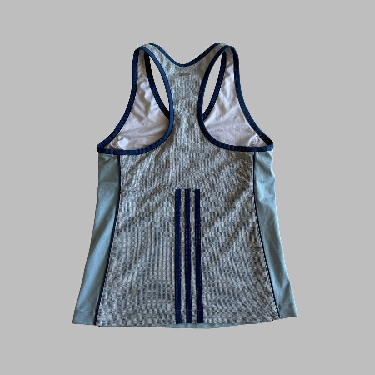 Y2K Adidas V-Neck Racer Back Activewear Tank - M