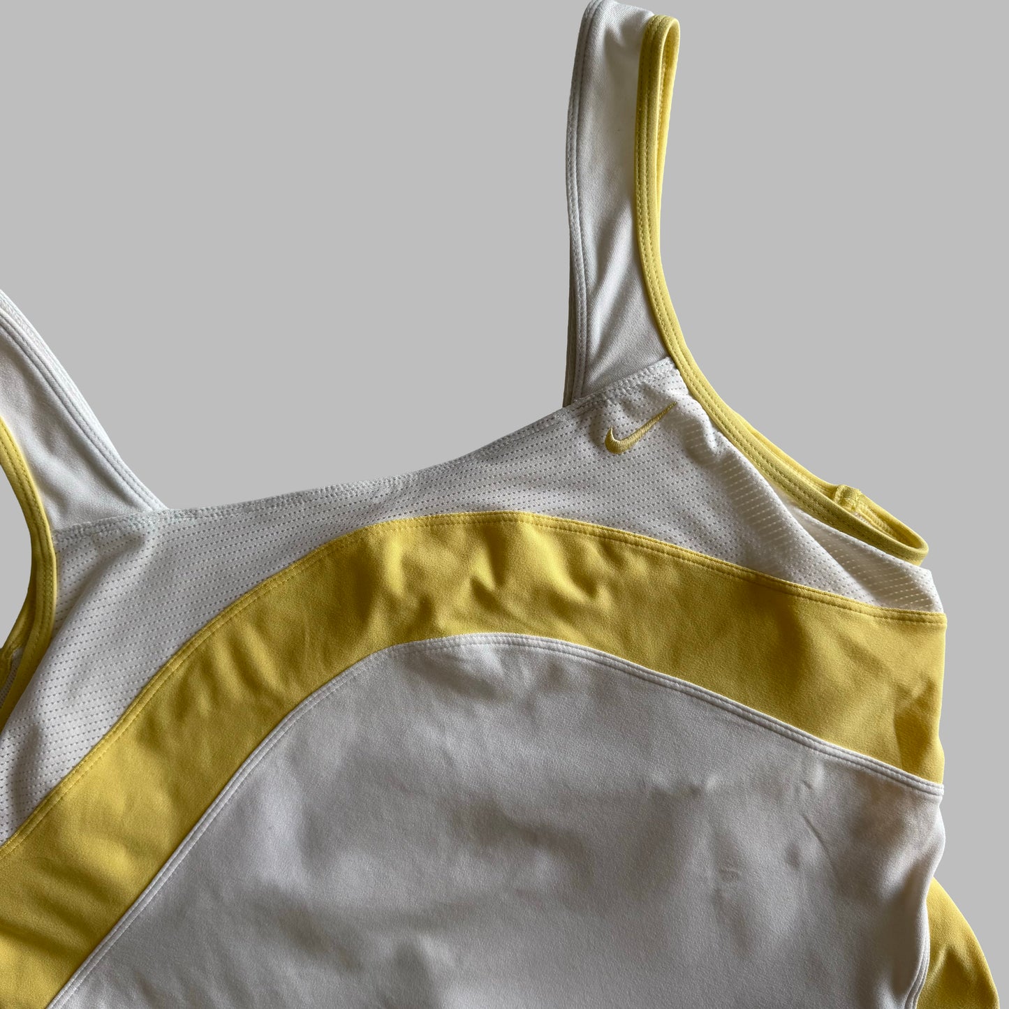 Y2K Nike Activewear Top - XL