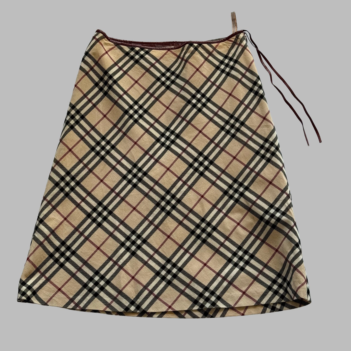 00s Burberry Midi Skirt - 26"